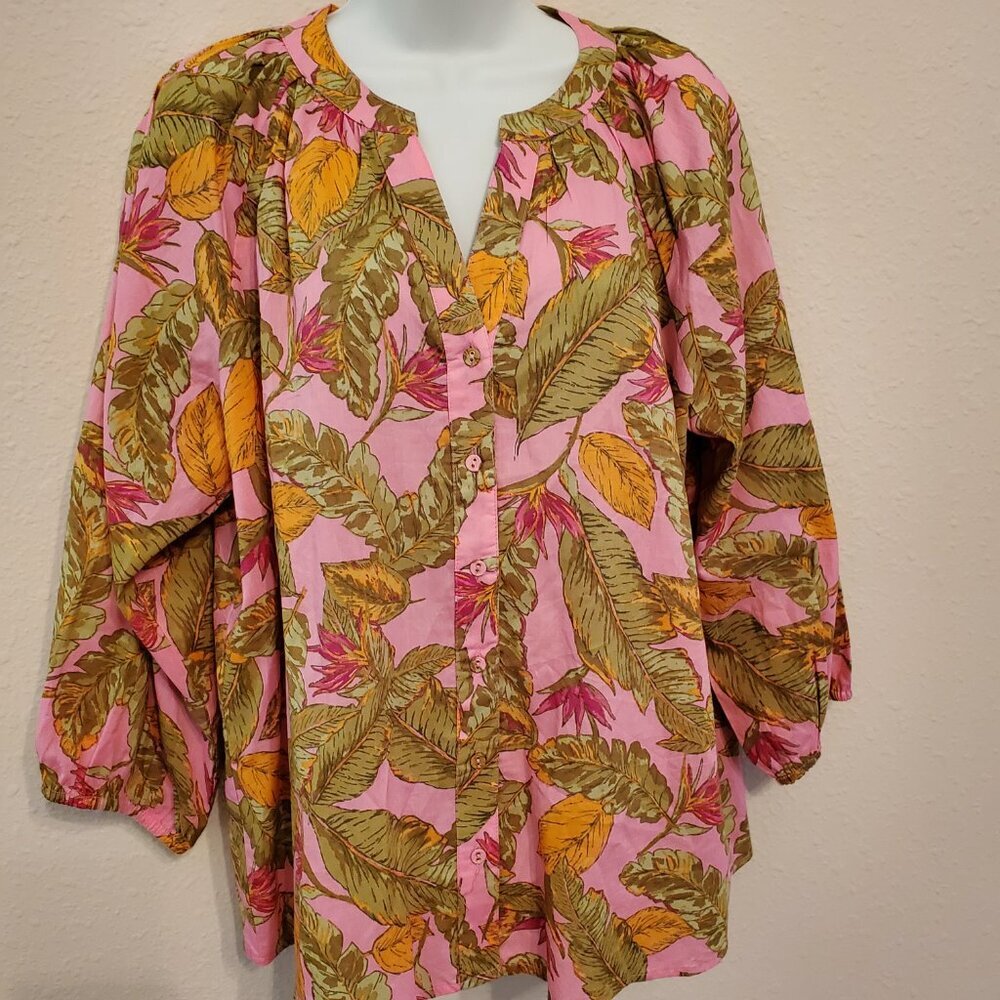 T.E By Tracy Evans floral print Women's Blouse Size L.